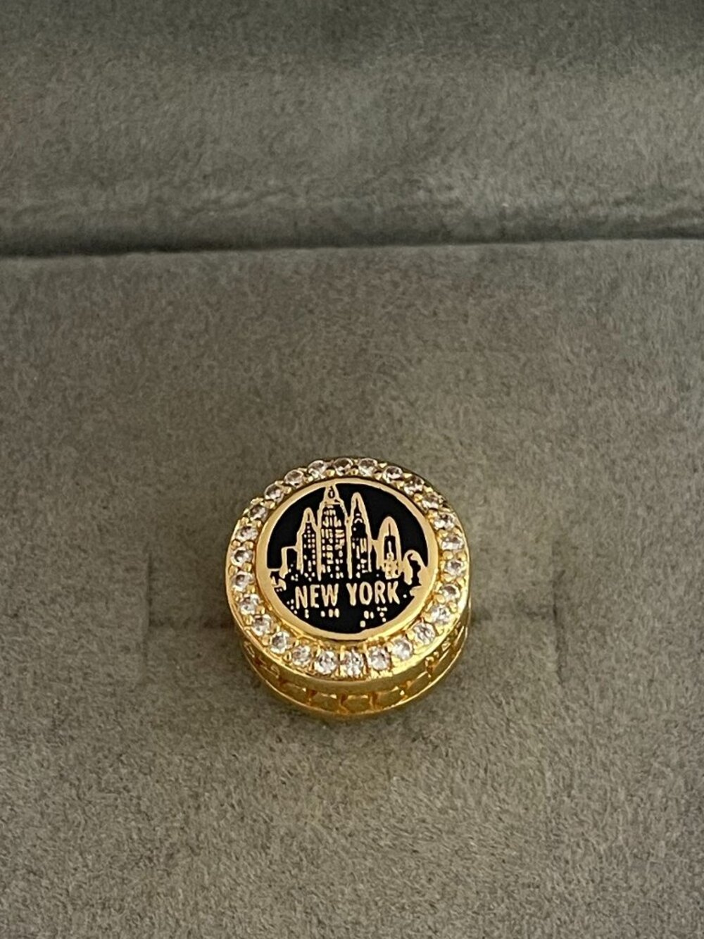 Pandora New York city Exclusive Charm